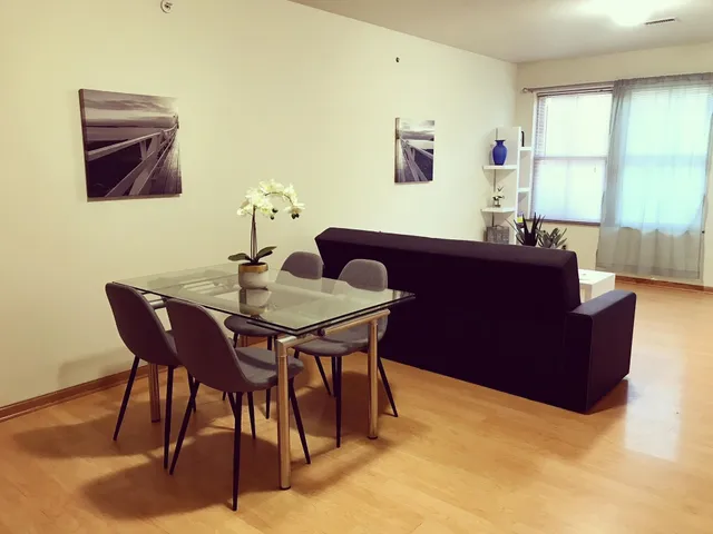 $2,925 | 322 North Henry Street, Unit 203, Madison, WI 53703