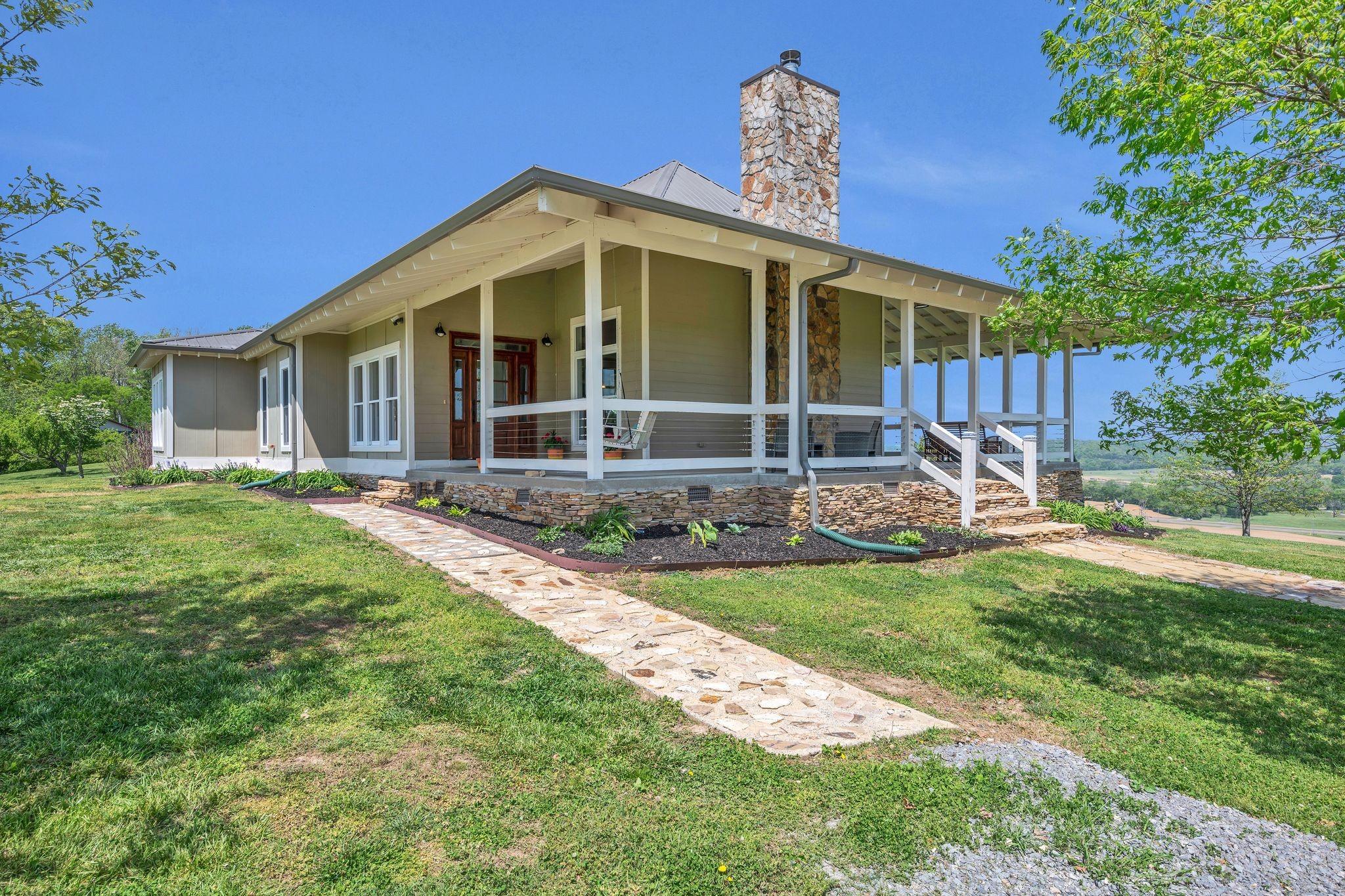 39 Fayetteville Road Kelso, TN 37348 - Photo 4 of 75 a front view of house with yard and green space