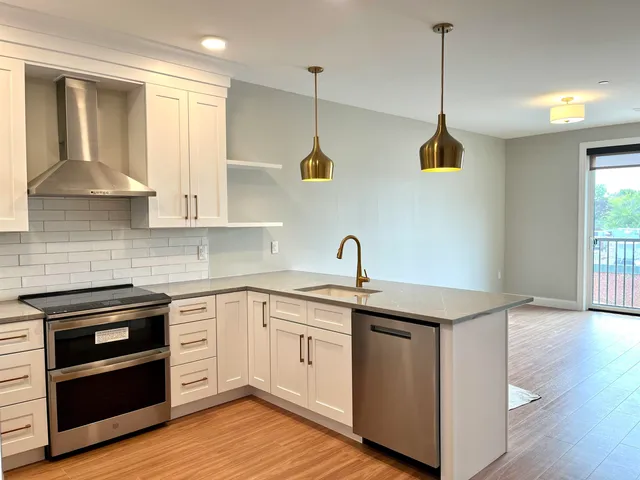 $5,000 | 99 Foundry Place, Unit 304, Portsmouth, NH 03801