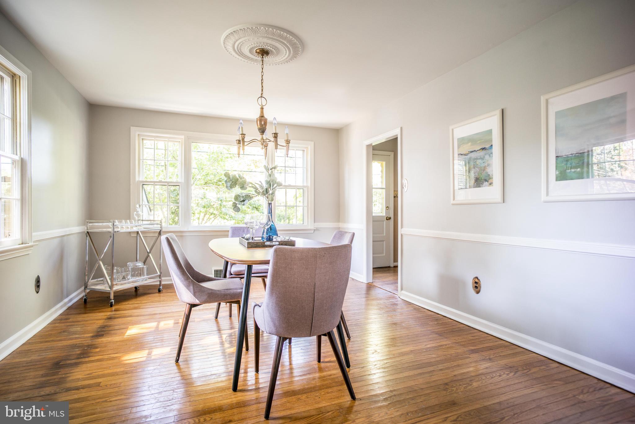 174 Rambling Way Springfield, PA 19064 - Photo 10 of 36 Dining room