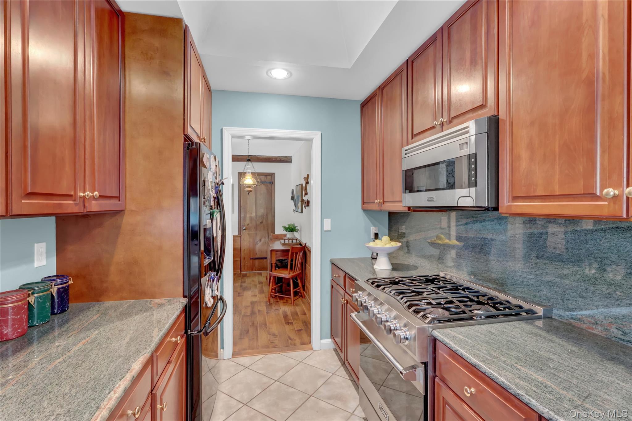 5 Cedar Lane Setauket, NY 11733 - Photo 12 of 39