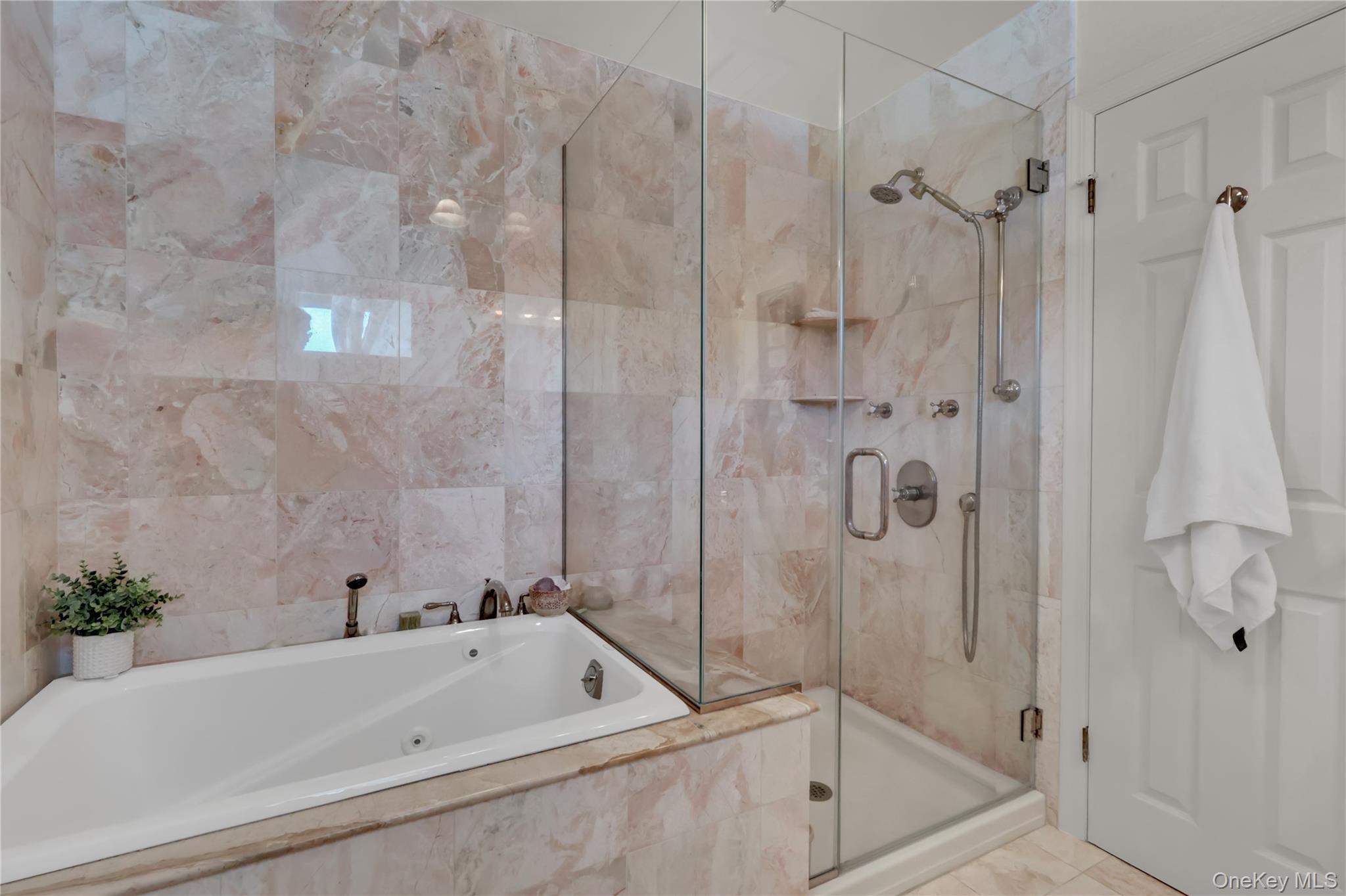 5 Cedar Lane Setauket, NY 11733 - Photo 22 of 39