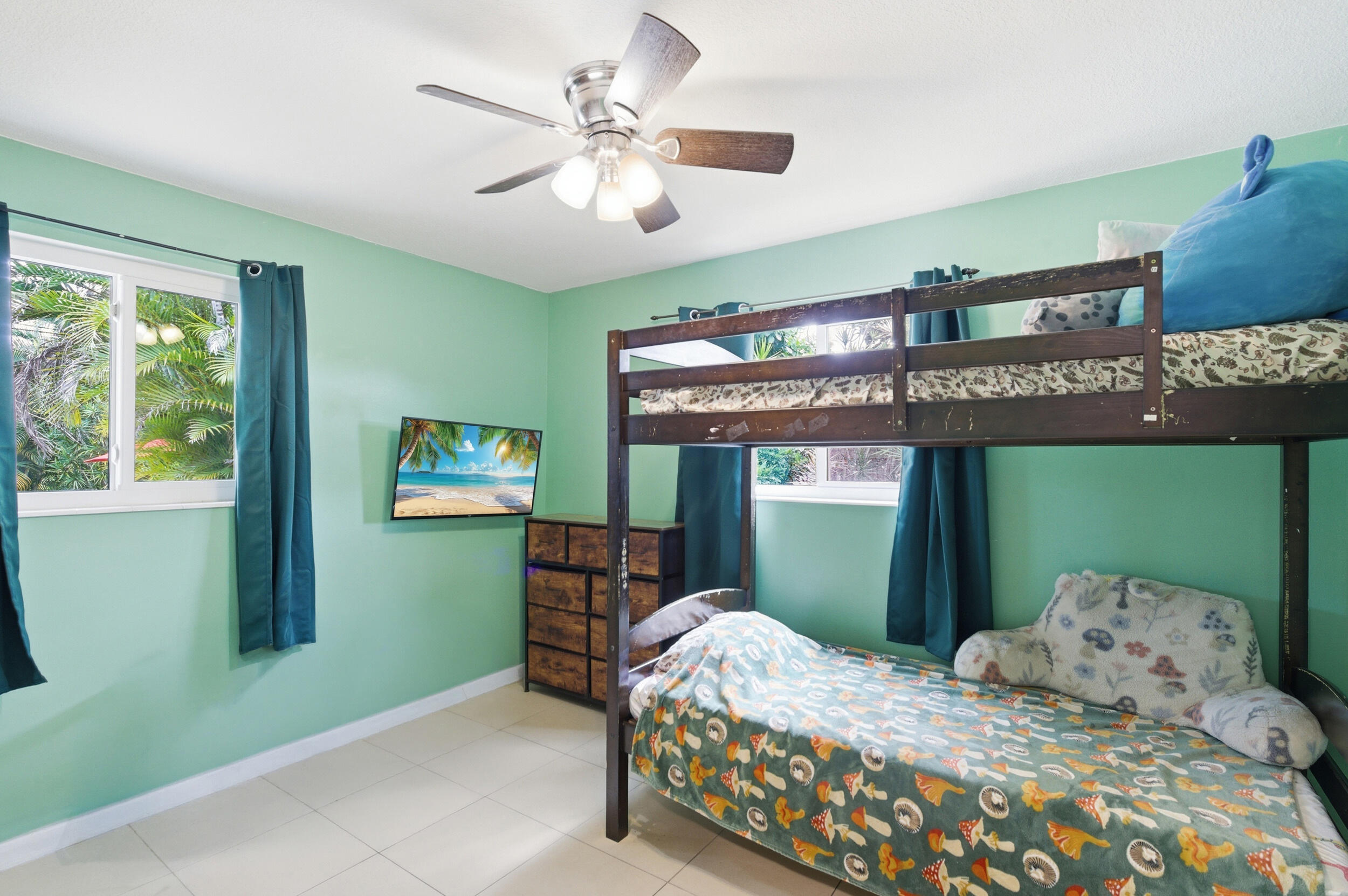 316 Riverdale Road Palm Springs, FL 33461 - Photo 22 of 35 Bedroom