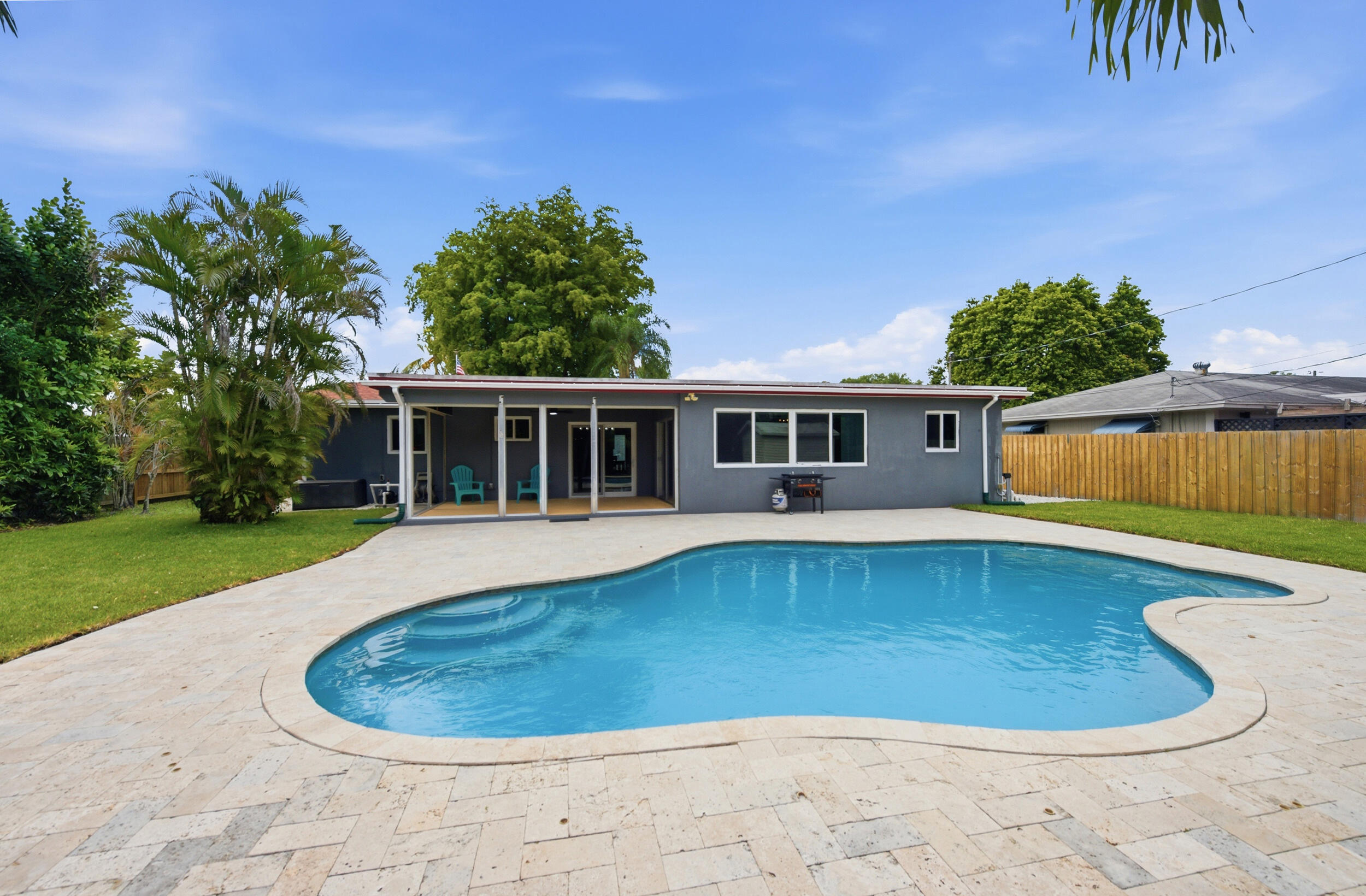316 Riverdale Road Palm Springs, FL 33461 - Photo 5 of 35 Pool