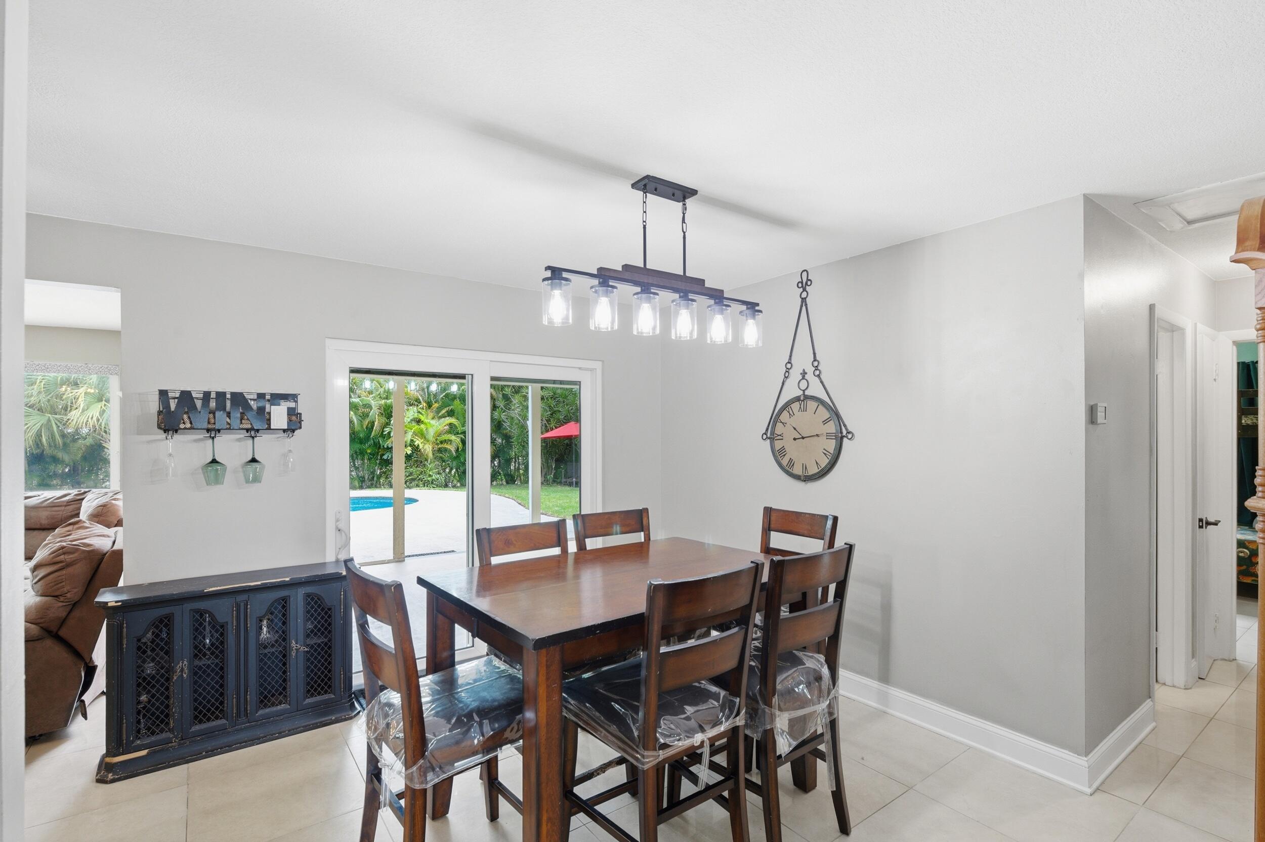 316 Riverdale Road Palm Springs, FL 33461 - Photo 8 of 35 Dining