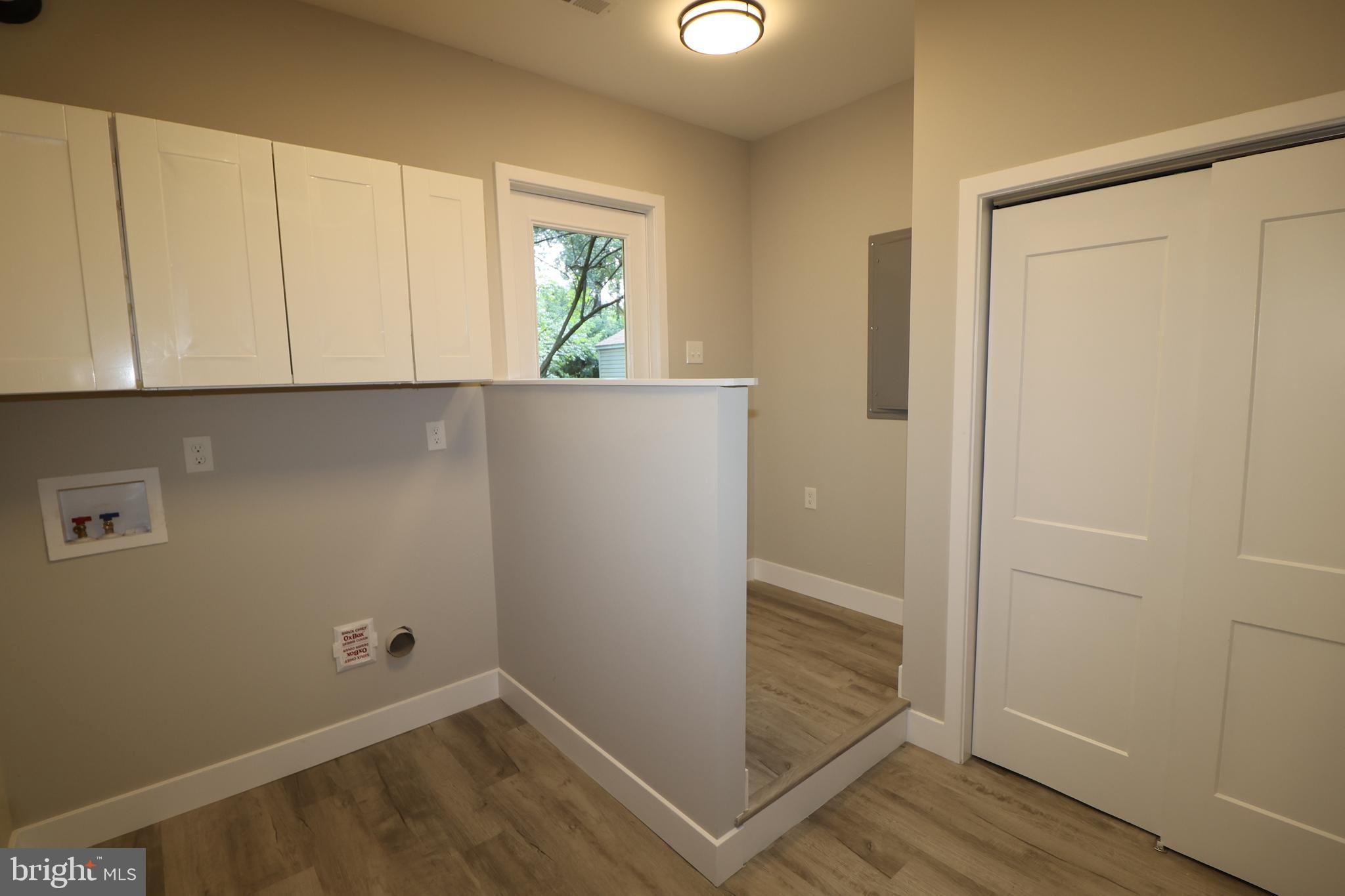 610 Burton Road Oreland, PA 19075 - Photo 67 of 77 Utility/Laundry/Mud Room