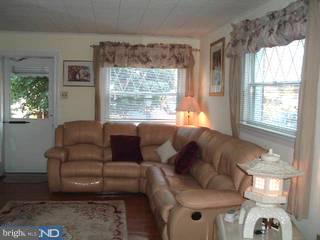 104 West Garrison Road Brookhaven, PA 19015 - Photo 2 of 6 Gallery Image 2
