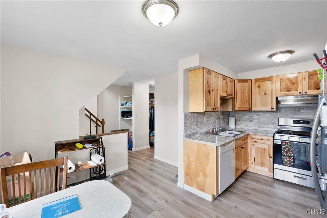 4174B Burningtree Road, Unit A Liverpool, NY 13090 - Photo 10 of 34