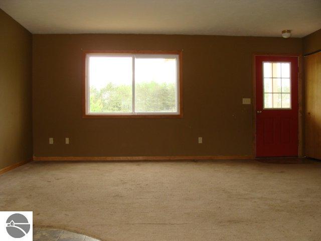 1867 North Lamb Road Interlochen, MI 49643 - Photo 5 of 15 1693817-4.JPG