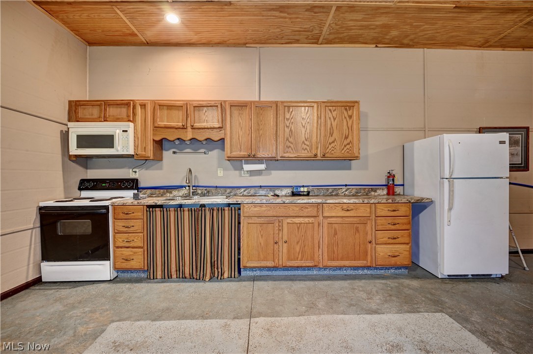 9100 Post Road Jewett, OH 43986 - Photo 21 of 46