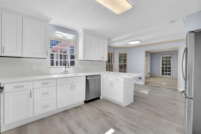 $719,000 | 300 Farm Track, Roswell, GA 30075