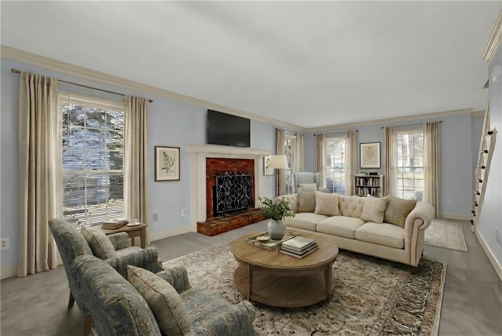 300 Farm Track Roswell, GA 30075 - Photo 8 of 41