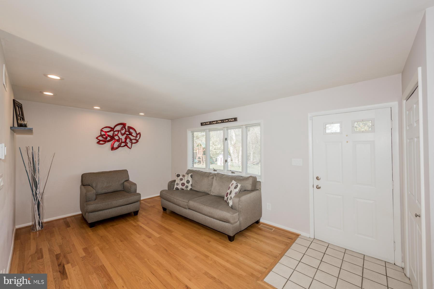 3248 Murray Road Finksburg, MD 21048 - Photo 2 of 30 Living Room