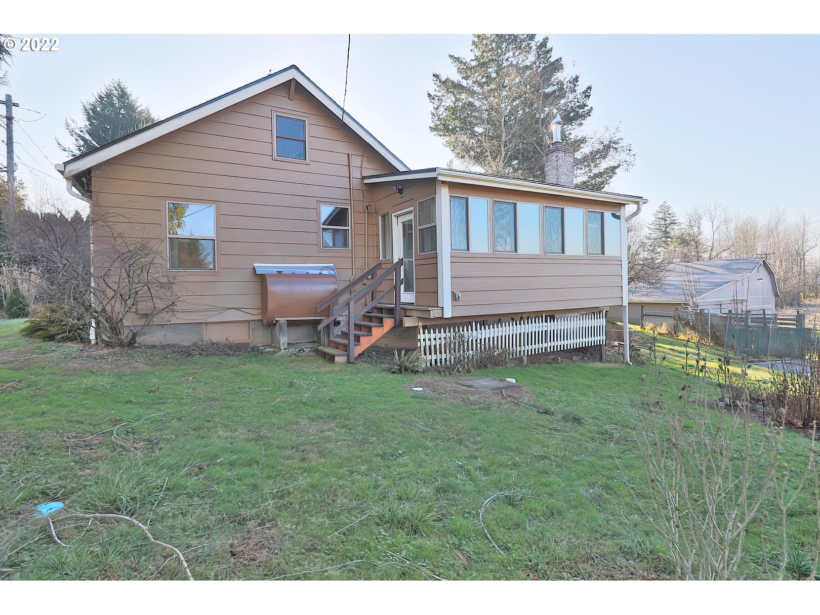 1940 Southeast Henkle Road Corbett, OR 97019 - Photo 5 of 31 Gallery Image 5