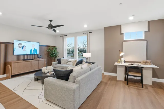 $636,954 | 205 Steeple Bush Lane, Unit 10444, Schaumburg, IL 60193