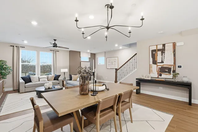 $636,954 | 205 Steeple Bush Lane, Unit 10444, Schaumburg, IL 60193