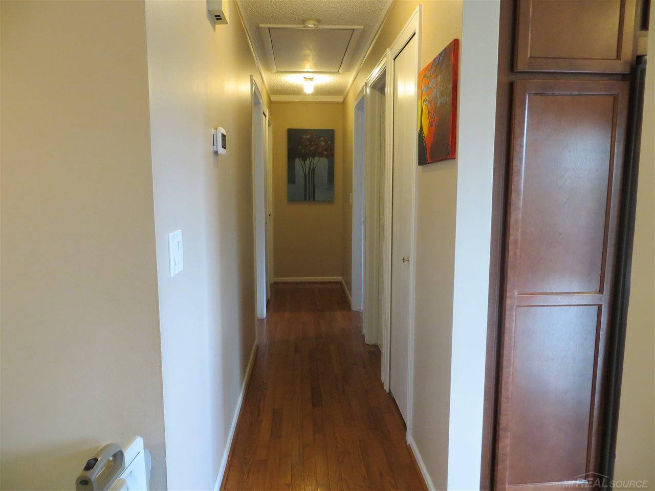 692 Bolinger Street Rochester Hills, MI 48307 - Photo 11 of 29