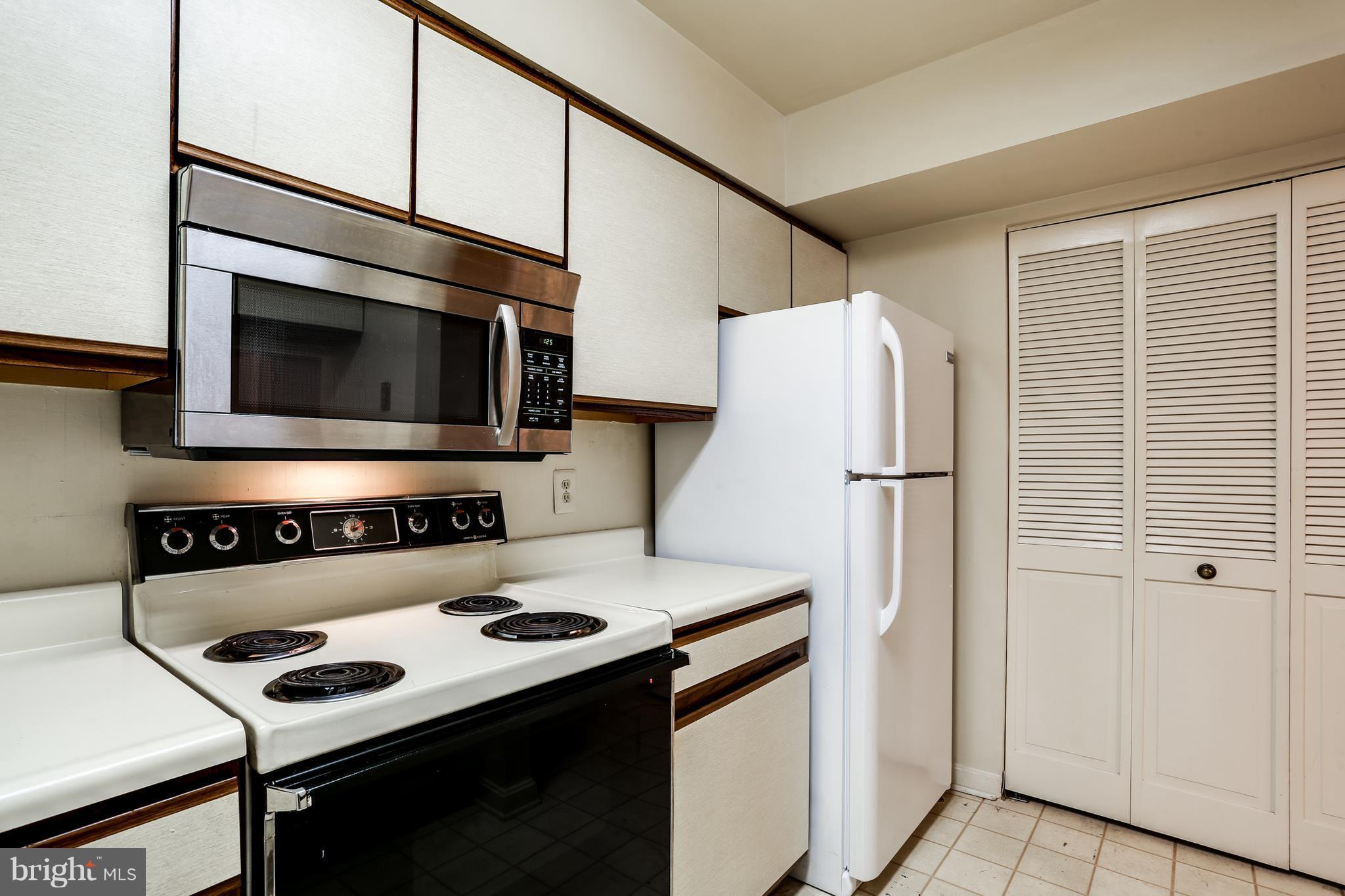 4954 Columbia Road, Unit 55 Columbia, MD 21044 - Photo 13 of 27 Kitchen