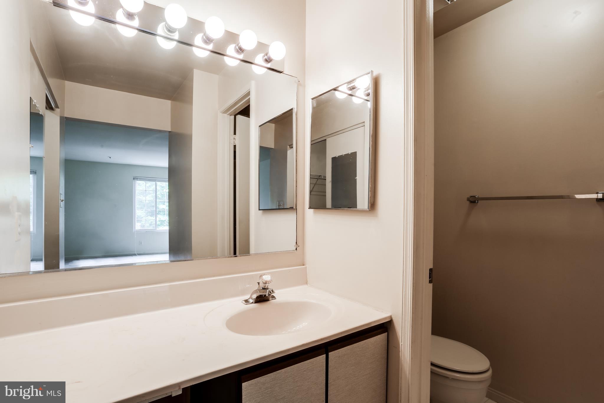 4954 Columbia Road, Unit 55 Columbia, MD 21044 - Photo 18 of 27 Bath (Master) with separate toilet & shower