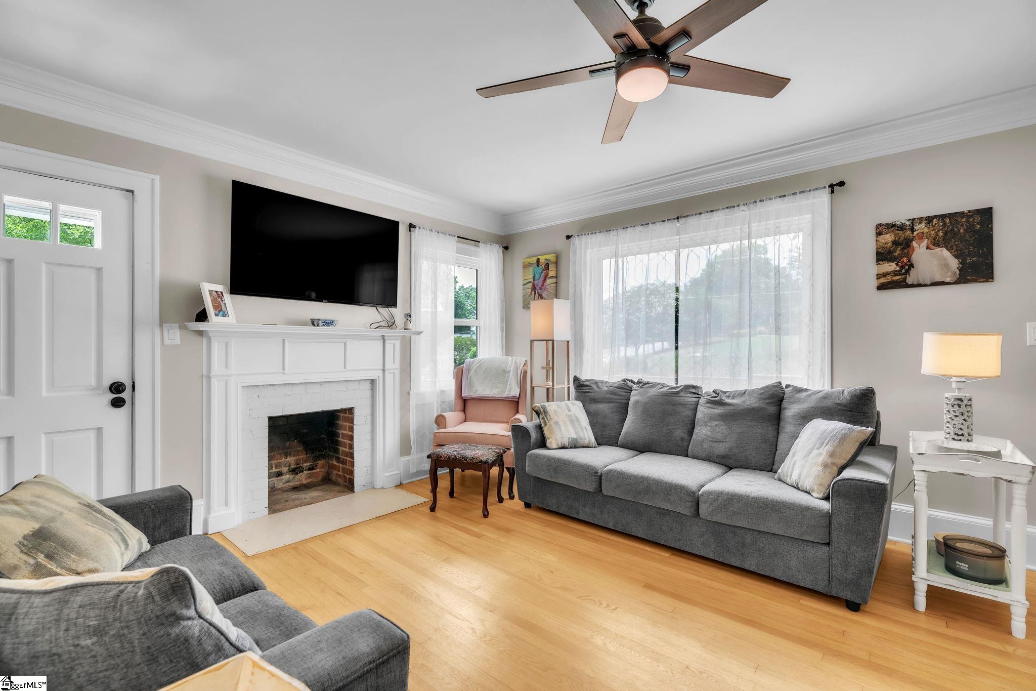 904 Highway 357 Greer, SC 29651 - Photo 7 of 38