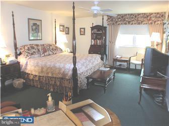 413 Deaver Road Wyncote, PA 19095 - Photo 8 of 10 Bedroom - Main