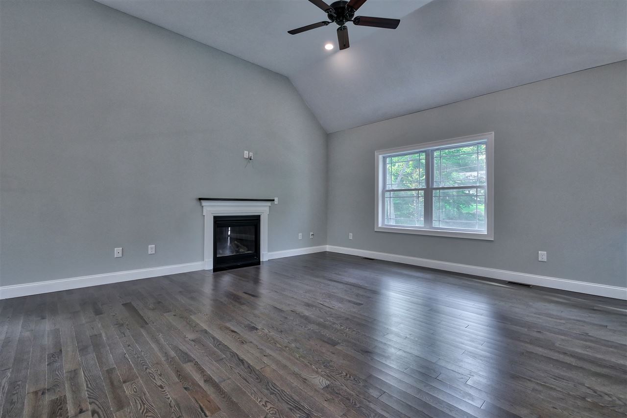 568 Osgood Road Milford, NH 03055 - Photo 4 of 28
