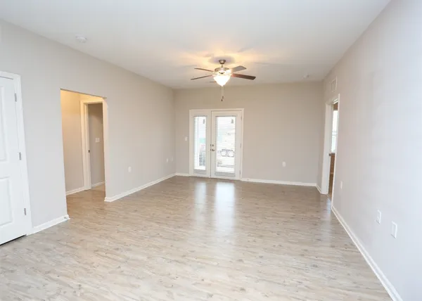 $1,197 | 6015 Bristol Bluffs Circle, Louisville, KY 40299