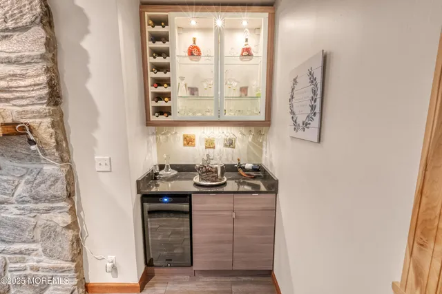 $1,250,000 | 12 Crest Drive, Colts Neck, NJ 07722