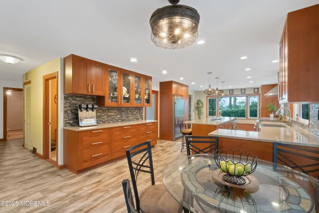 $1,250,000 | 12 Crest Drive, Colts Neck, NJ 07722