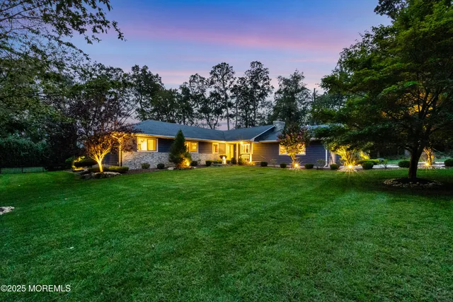 $1,250,000 | 12 Crest Drive, Colts Neck, NJ 07722