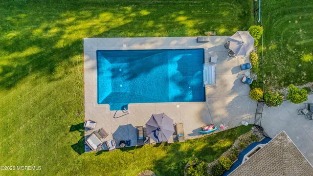 $1,250,000 | 12 Crest Drive, Colts Neck, NJ 07722