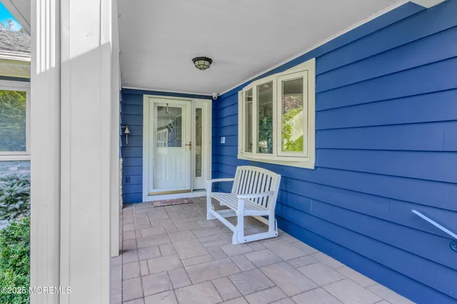 $1,250,000 | 12 Crest Drive, Colts Neck, NJ 07722