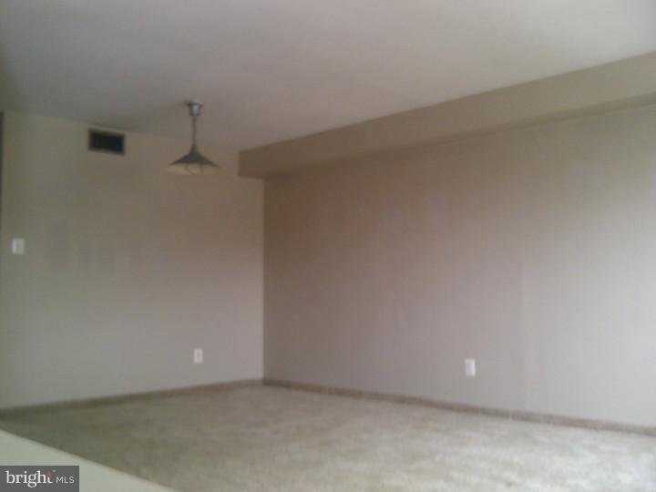 3364 South Keswick Road Philadelphia, PA 19114 - Photo 5 of 24 Gallery Image 5