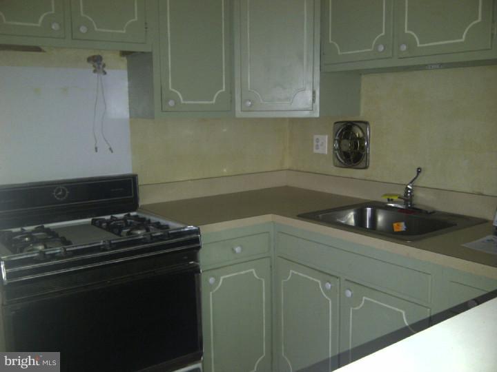 3364 South Keswick Road Philadelphia, PA 19114 - Photo 7 of 24 Gallery Image 7