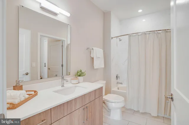 a view of a workspace with furniture