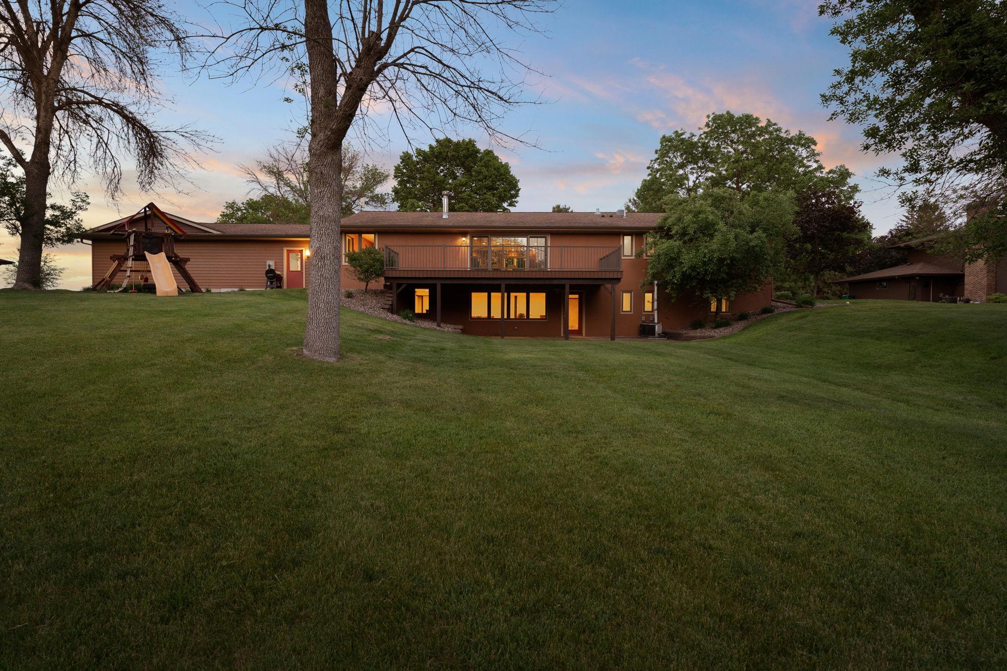 706 23rd Street Southwest Austin, MN 55912 - Photo 34 of 45