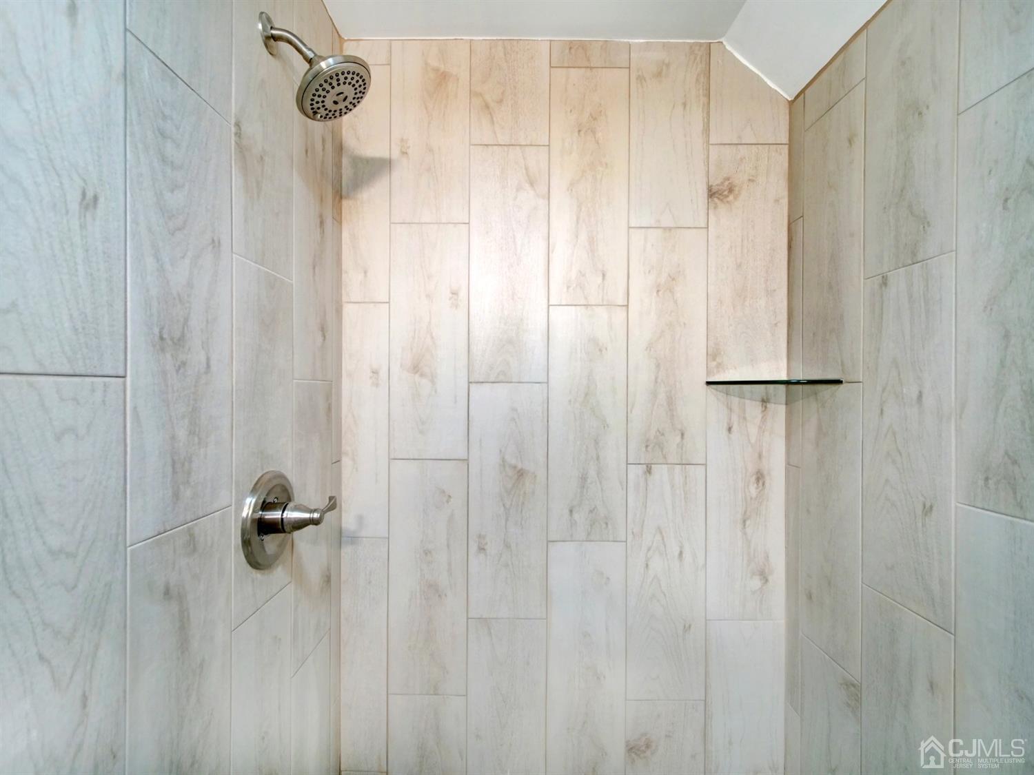 19 Preston Road East Brunswick, NJ 08816 - Photo 15 of 17 Gallery Image 15