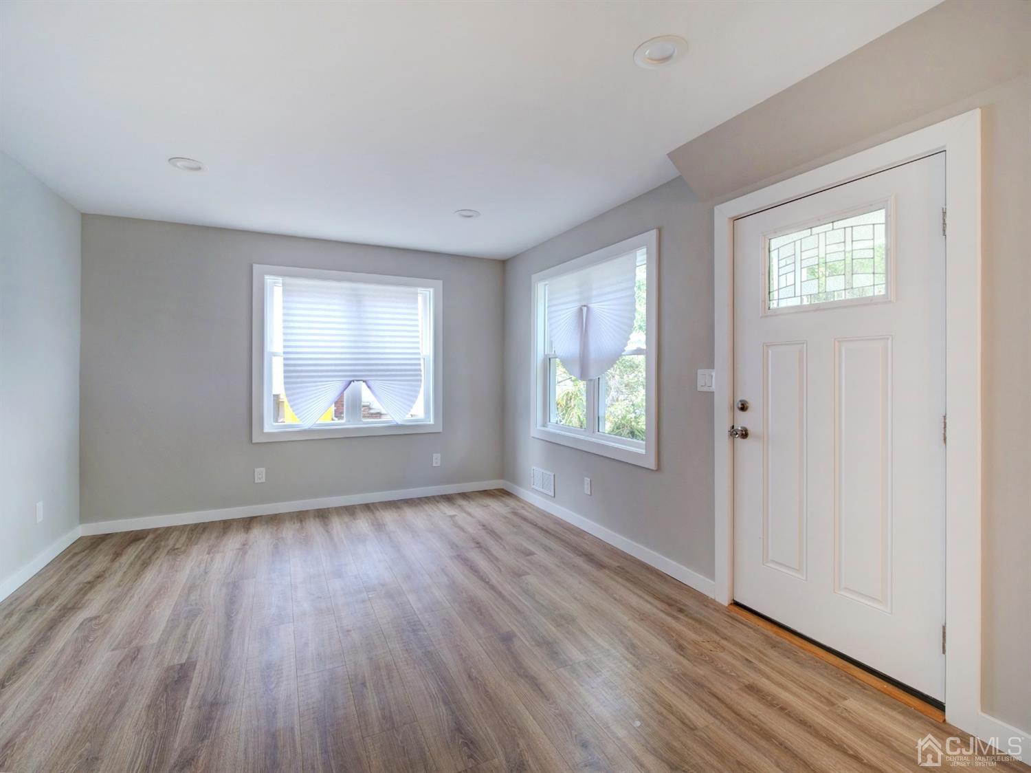 19 Preston Road East Brunswick, NJ 08816 - Photo 8 of 17 Gallery Image 8
