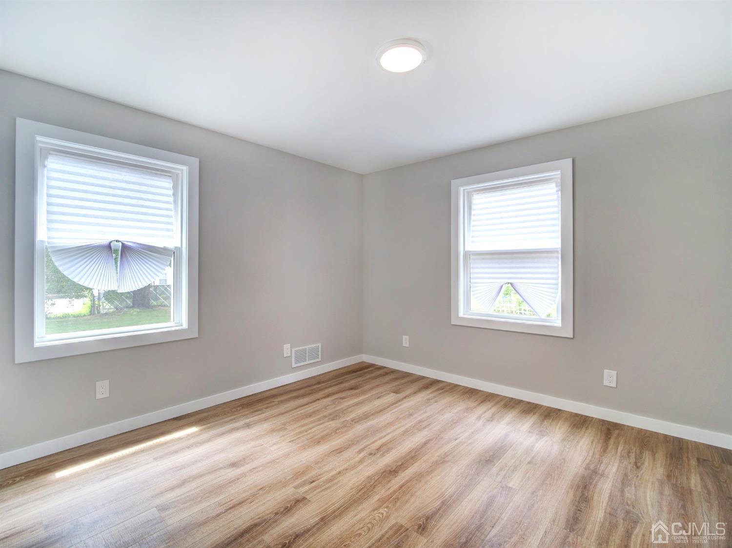 19 Preston Road East Brunswick, NJ 08816 - Photo 10 of 17 Gallery Image 10