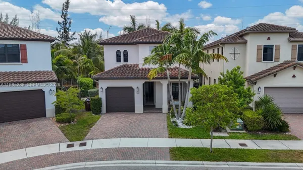 $5,500 | 9602 West 35th Lane, Hialeah, FL 33018
