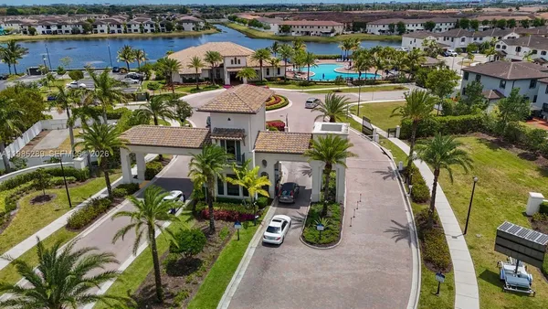 $5,500 | 9602 West 35th Lane, Hialeah, FL 33018