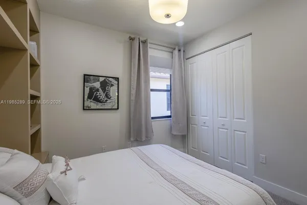 $5,500 | 9602 West 35th Lane, Hialeah, FL 33018