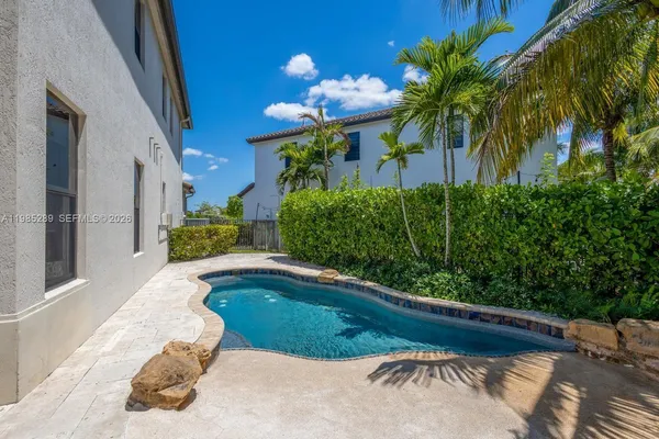 $5,500 | 9602 West 35th Lane, Hialeah, FL 33018