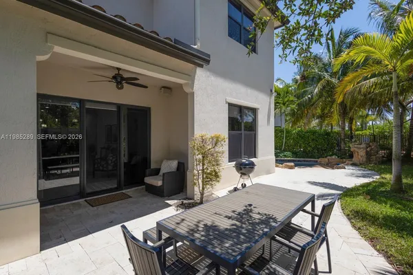 $5,500 | 9602 West 35th Lane, Hialeah, FL 33018