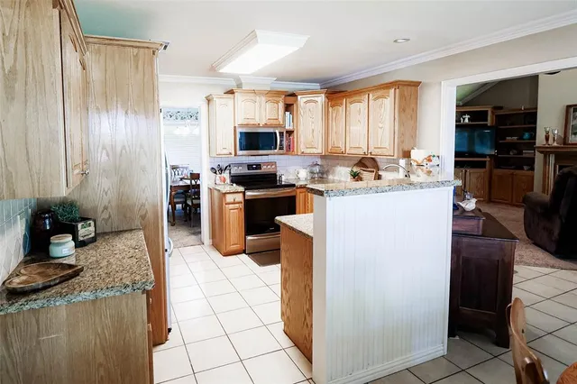 $685,000 | 679 County Road 1465, Bonham, TX 75418