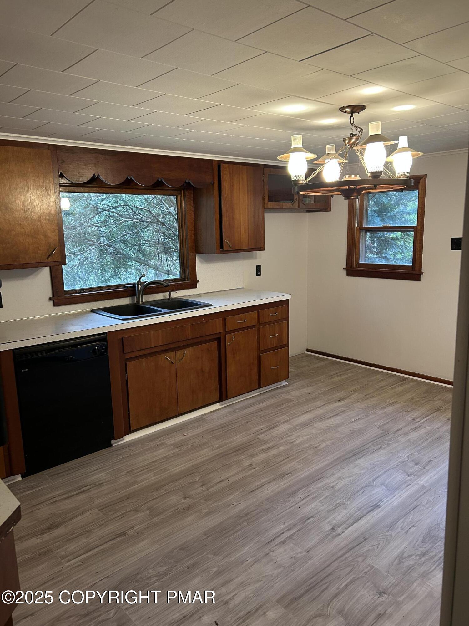 307 Rockport Road Weatherly, PA 18255 - Photo 9 of 21 IMG_8683