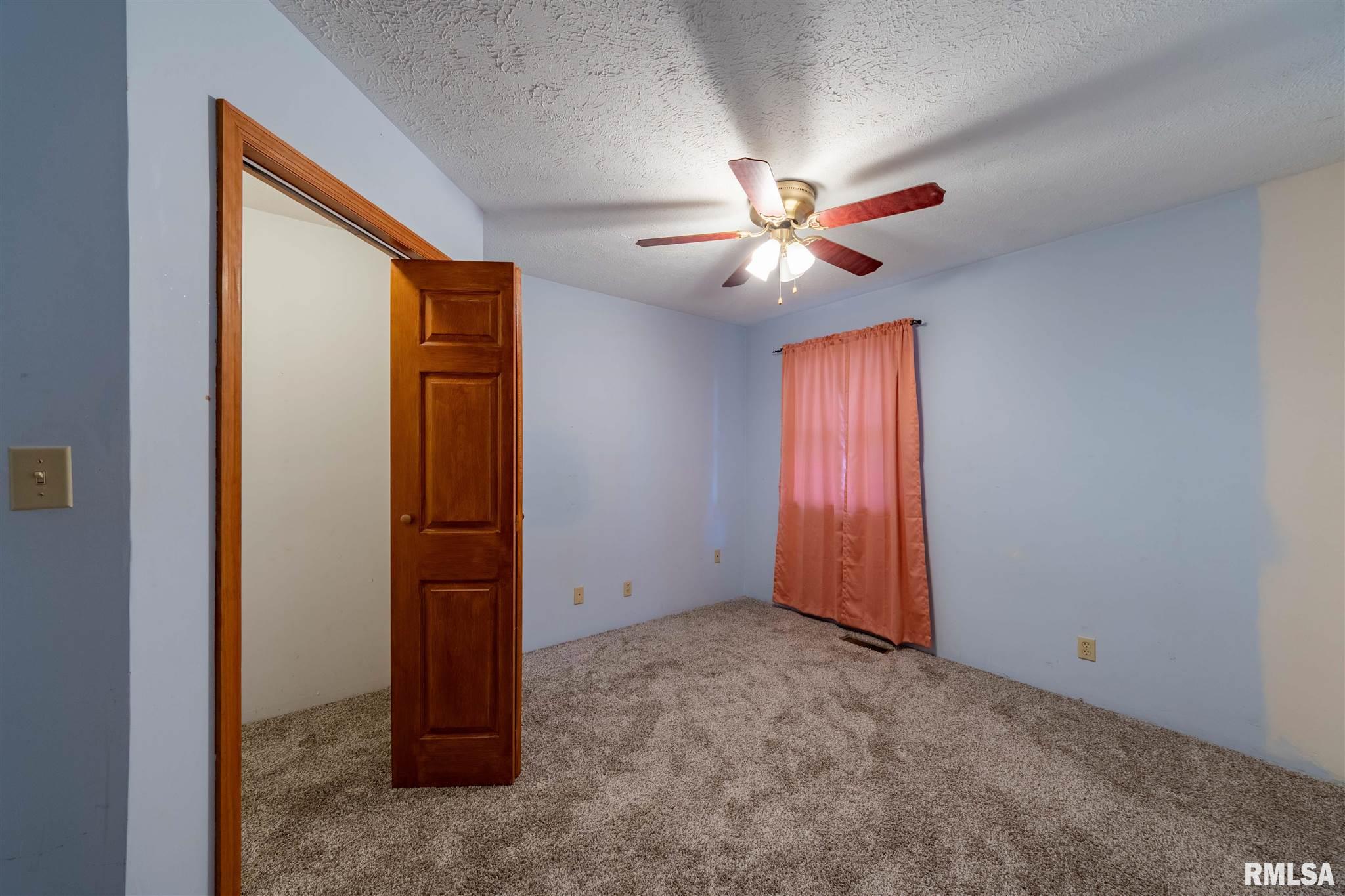 11749 Stotlar Road Marion, IL 62959 - Photo 15 of 23 Gallery Image 15