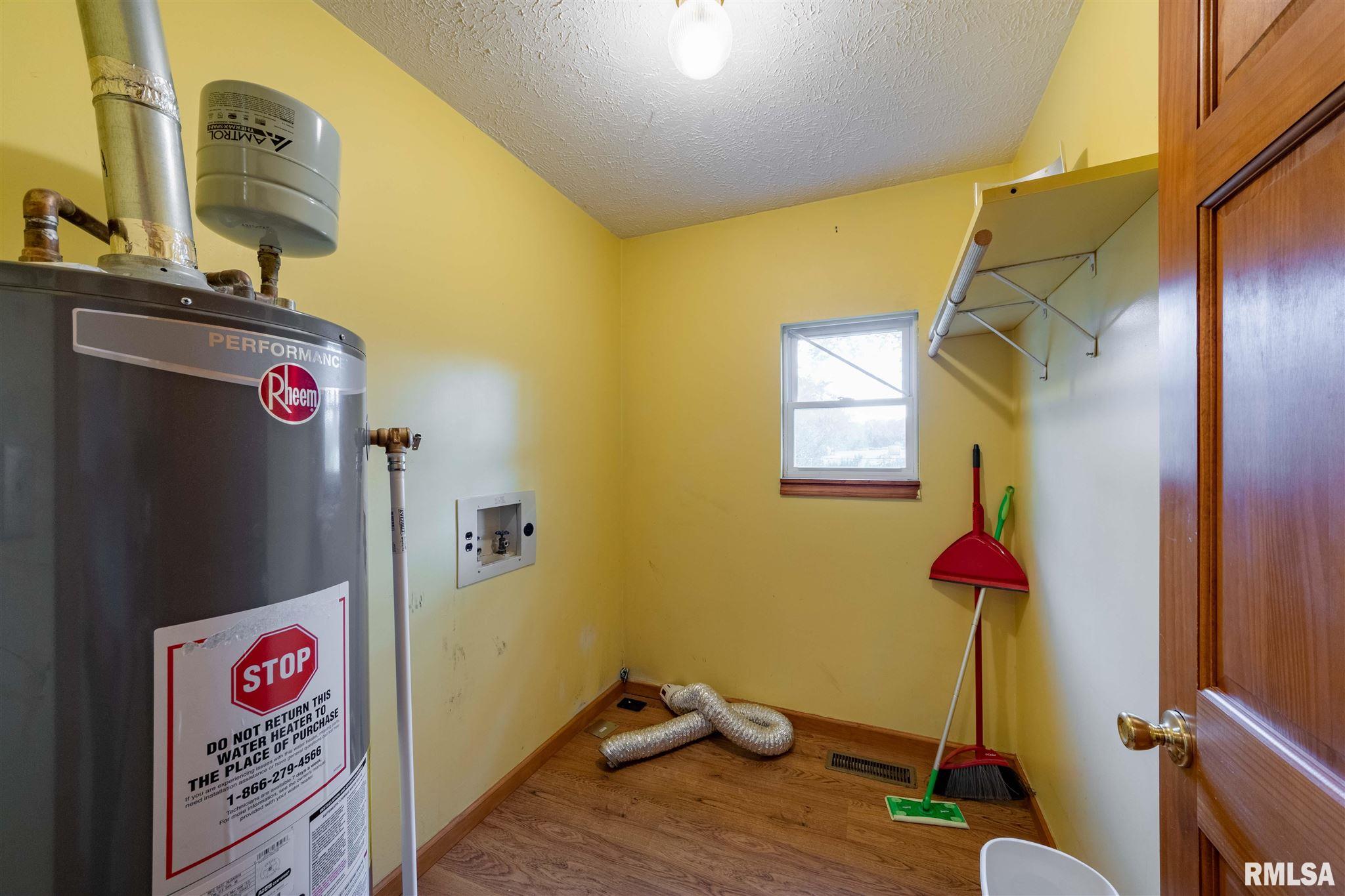 11749 Stotlar Road Marion, IL 62959 - Photo 17 of 23 Gallery Image 17