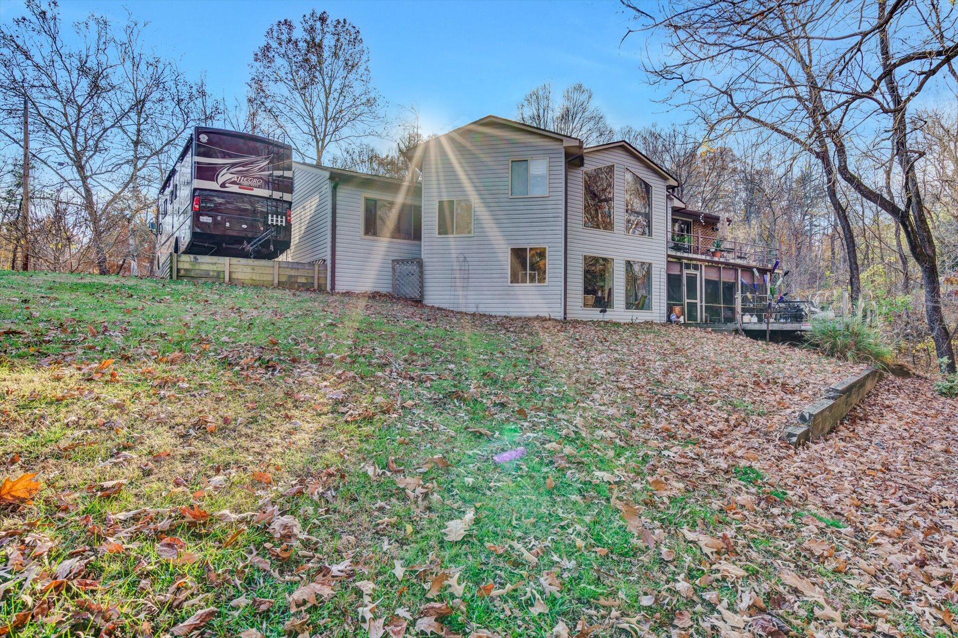 51 Island Road Hardy, VA 24101 - Photo 3 of 55 47-111820210077
