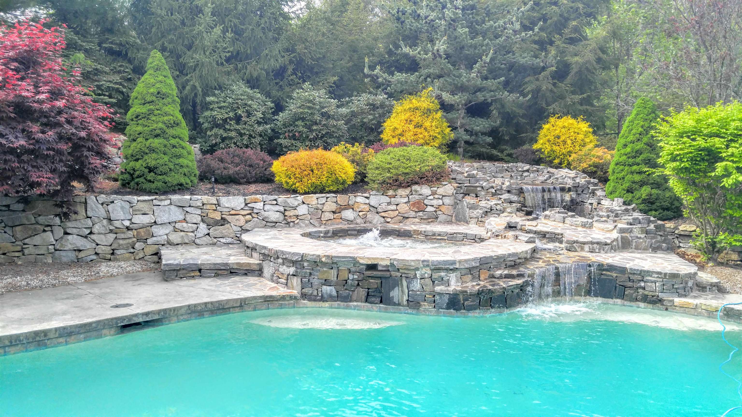 6 Westchester Road Windham, NH 03087 - Photo 2 of 8